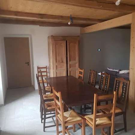 Semesterbostad La Maison De Pierre Lapte