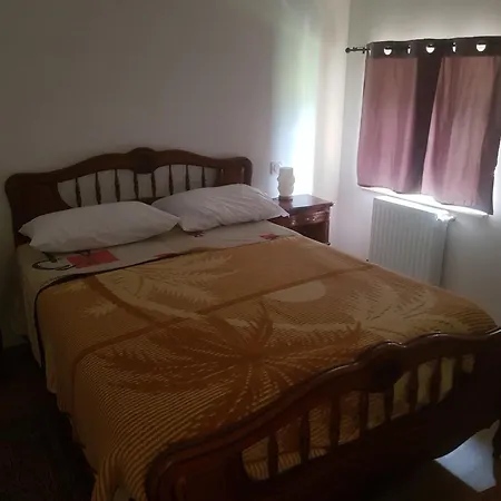 La Maison De Pierre Casa de Férias Lapte