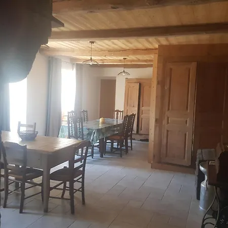Casa de Férias La Maison De Pierre Lapte